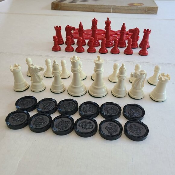 Gallant Knight Staunton Design Chess Set With Checkers - Picture 6 of 9